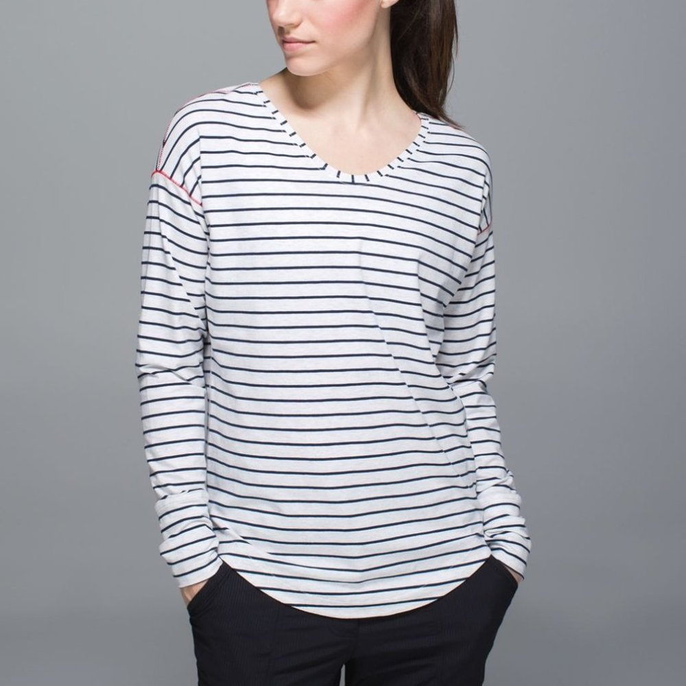 Lululemon Weekend Long Sleeve Shirt Navy Stripe Red Stitching Size 8